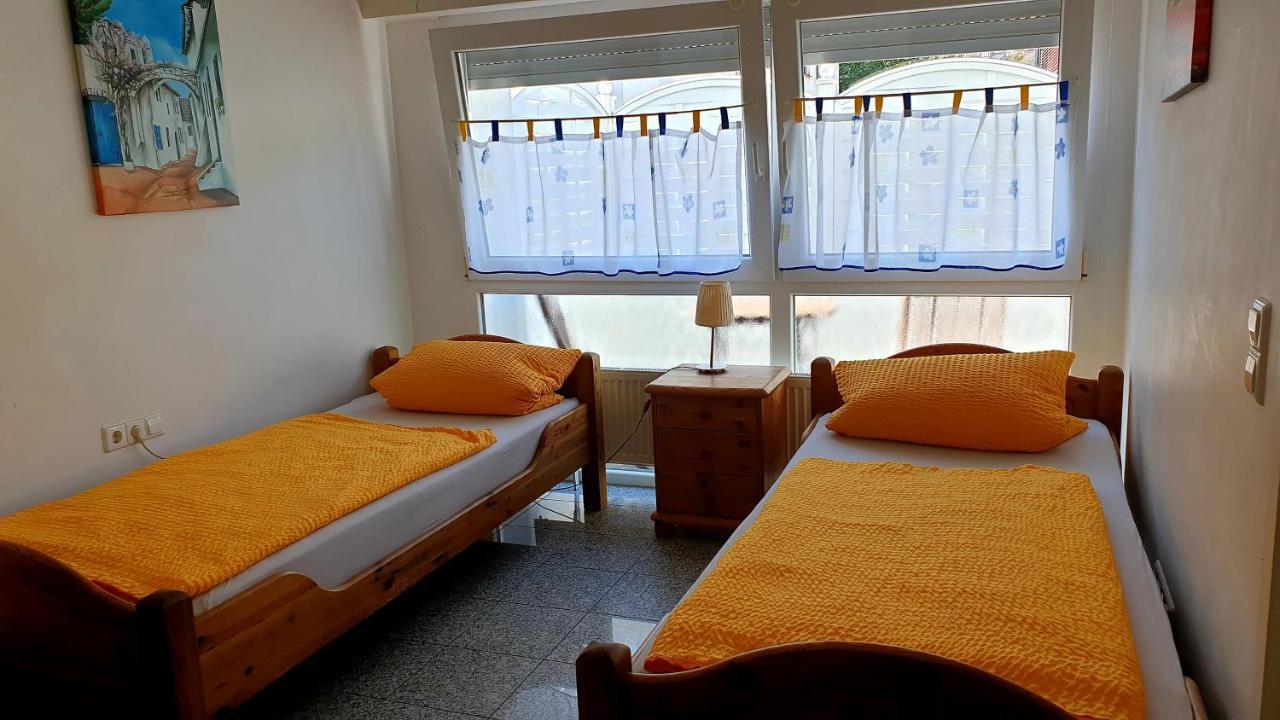 Apartmenthaus "Zum Lowen" Heidelberg - Ziegelhausen Luaran gambar