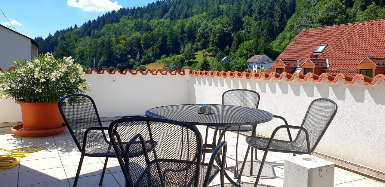 Apartmenthaus "Zum Lowen" Heidelberg - Ziegelhausen Luaran gambar