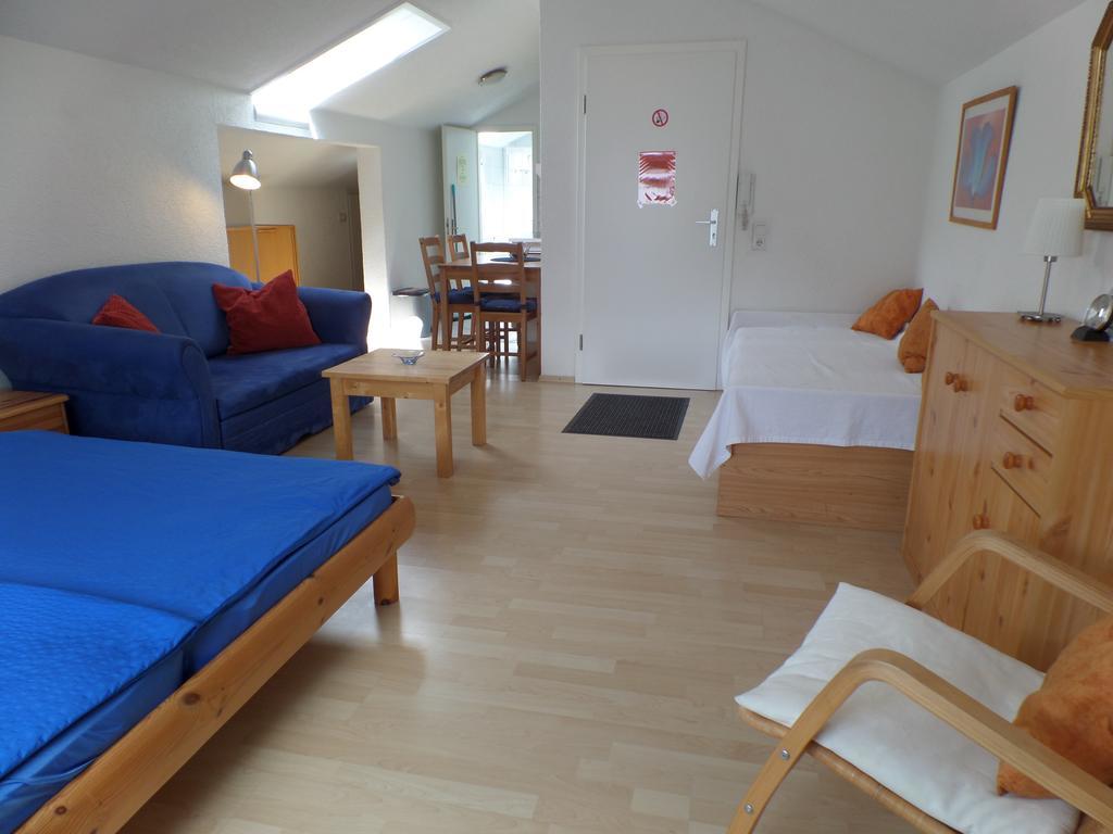 Apartmenthaus "Zum Lowen" Heidelberg - Ziegelhausen Luaran gambar